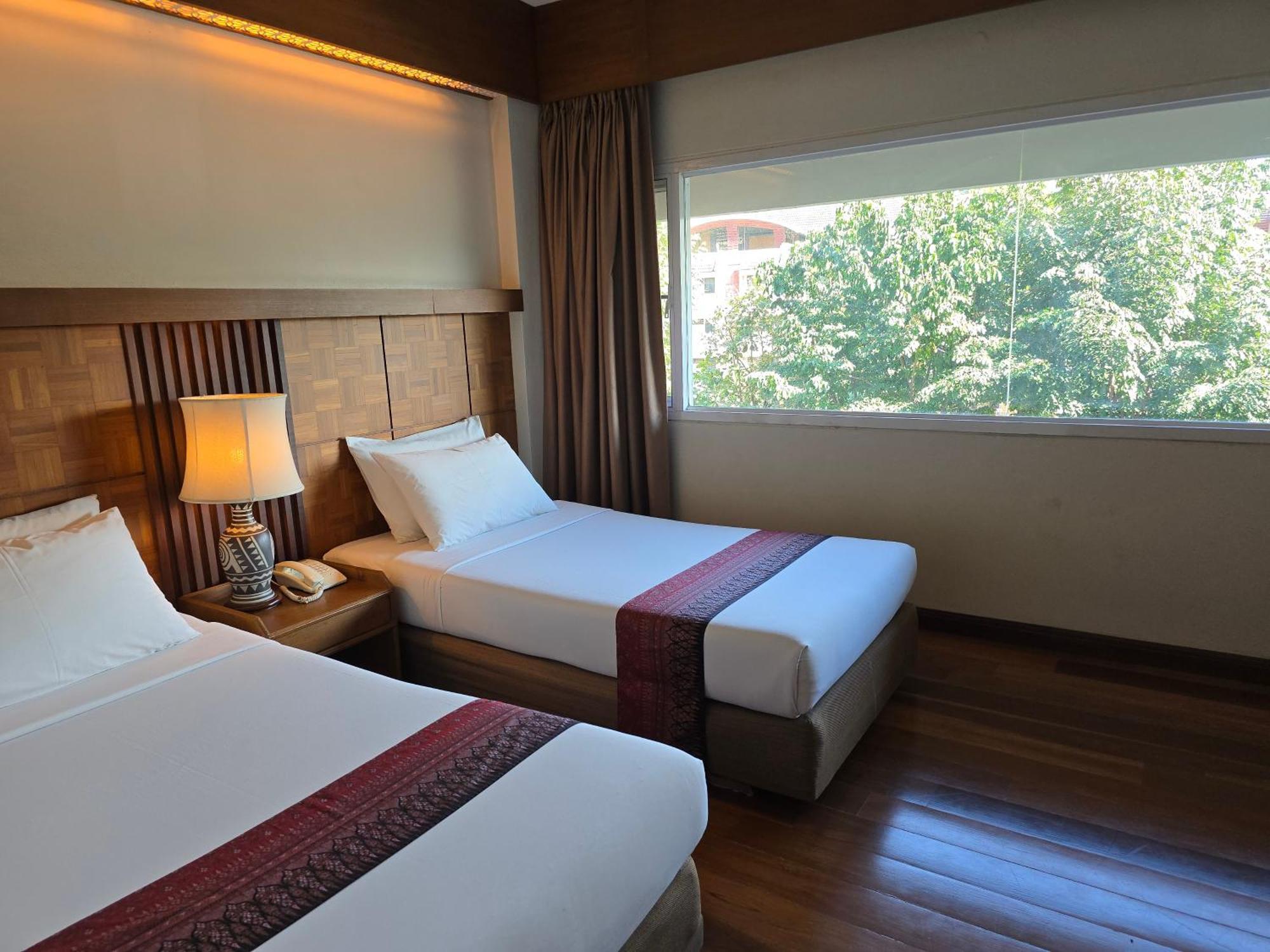 Chiang Mai Phucome Hotel Bagian luar foto
